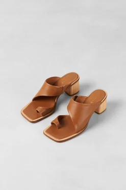 Shoes^Amour Vert Alohas Josie Leather Sandal Tan