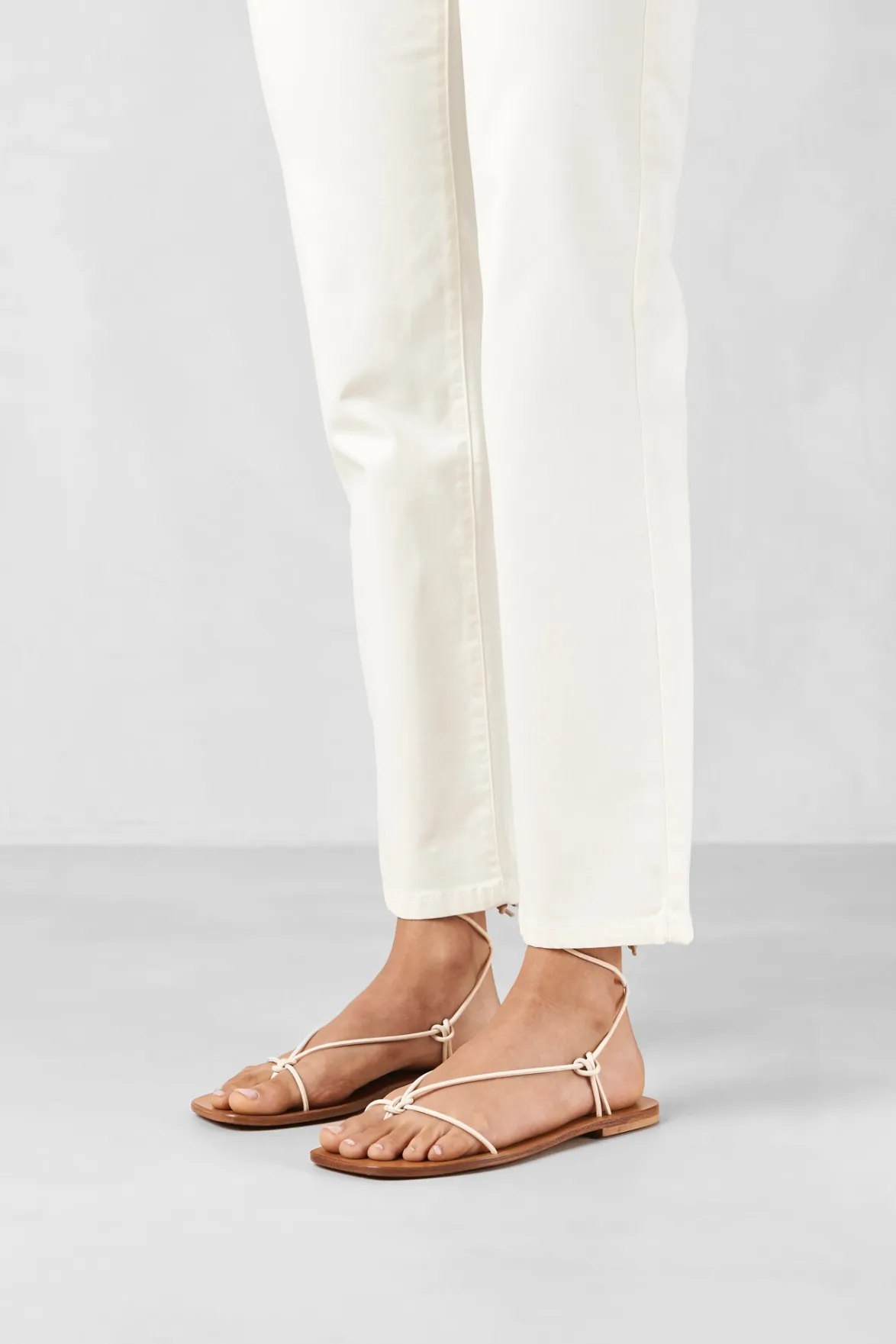 Shoes^Amour Vert Alohas Misty Sandal Cream