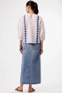 Tops|Clearance^Amour Vert Placed Embroidery Blouse WhiteCobaltEmbroidery