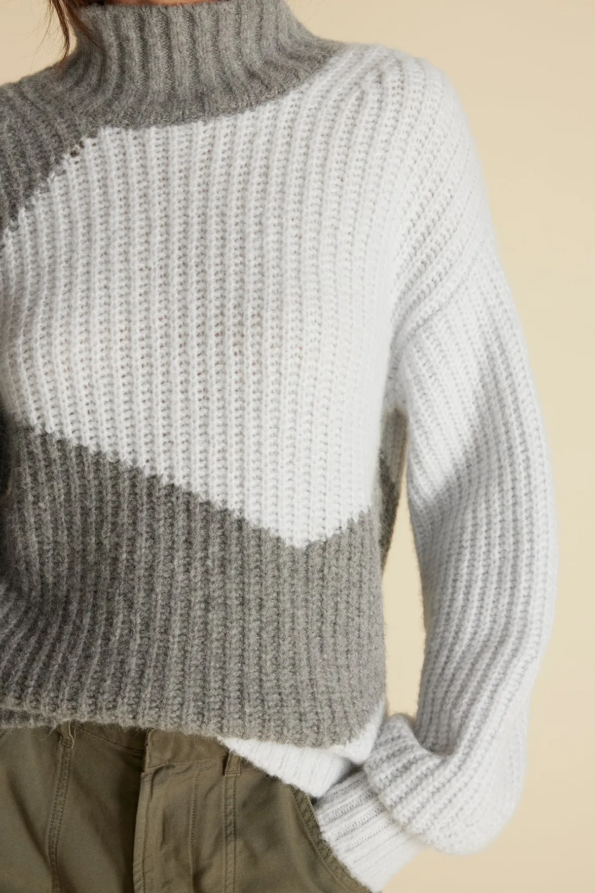 Sweaters & Cardigans^Amour Vert Veira Turtleneck Sweater SkyBlueandGrey